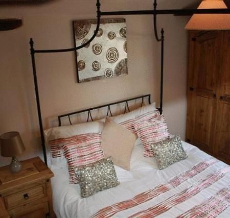 Robertsbridge Retreat At Cornhill Self Catering Apartments Ruang foto