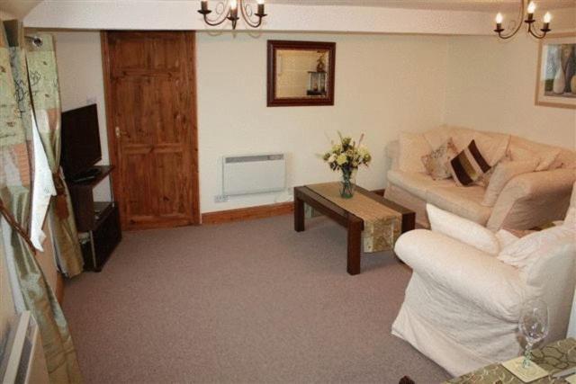 Robertsbridge Retreat At Cornhill Self Catering Apartments Ruang foto