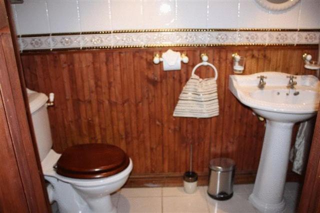 Robertsbridge Retreat At Cornhill Self Catering Apartments Ruang foto
